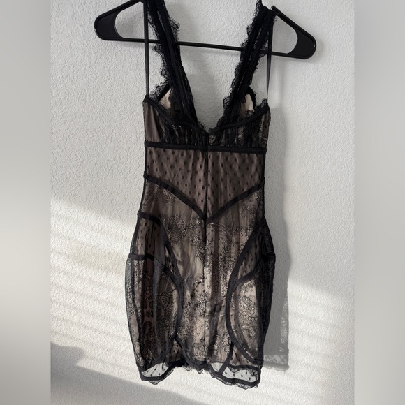 Bebe Lace Overlay Mini Dress Bodycon XS Vintage Y2K - Picture 7 of 12